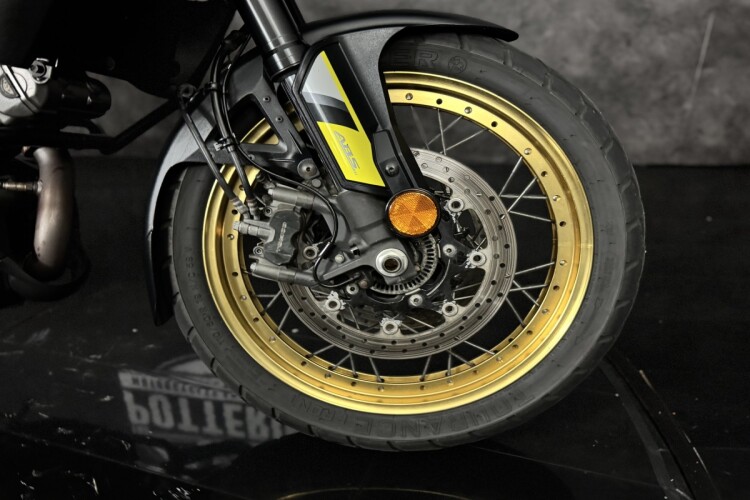 SUZUKI V-STROM 1000