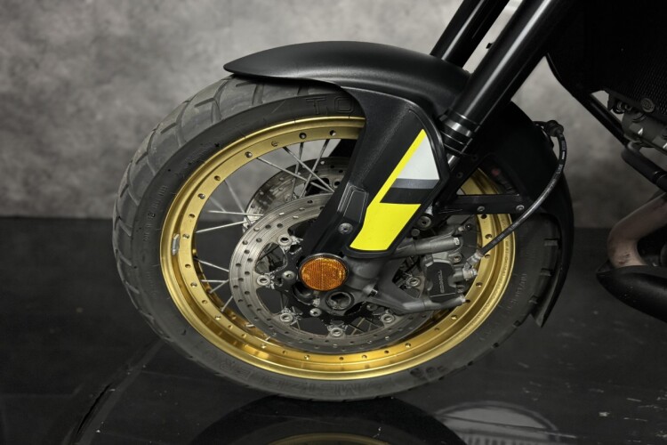 SUZUKI V-STROM 1000