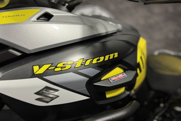 SUZUKI V-STROM 1000