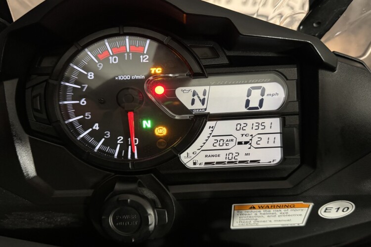 SUZUKI V-STROM 1000