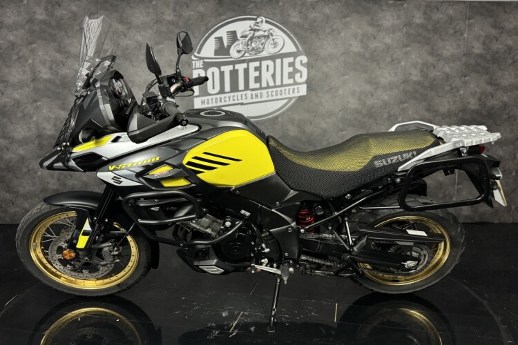 SUZUKI V-STROM 1000