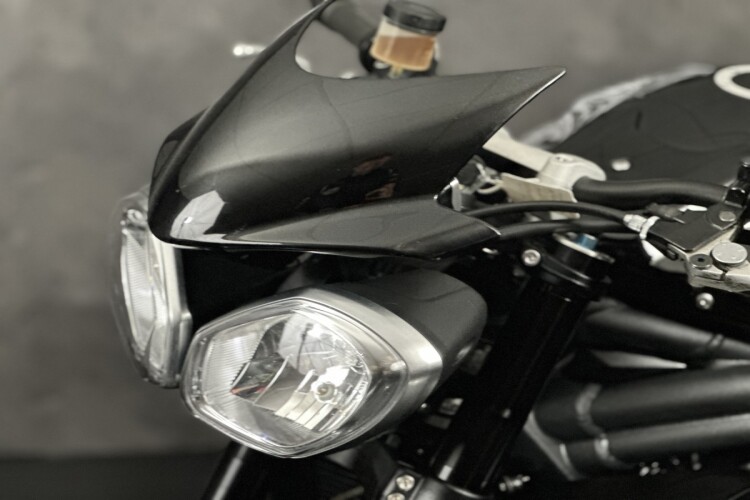 TRIUMPH SPEED TRIPLE 1050