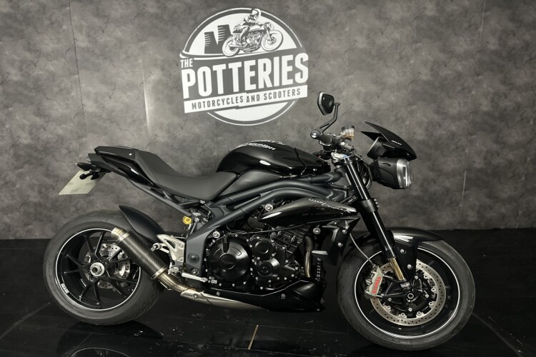 TRIUMPH SPEED TRIPLE 1050