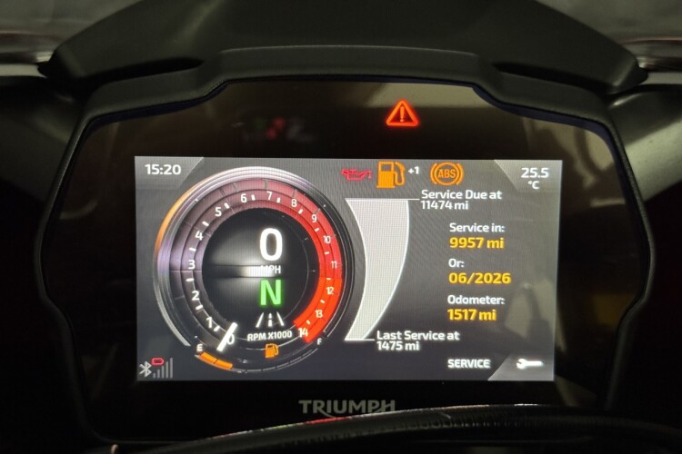 TRIUMPH SPEED TRIPLE 1200