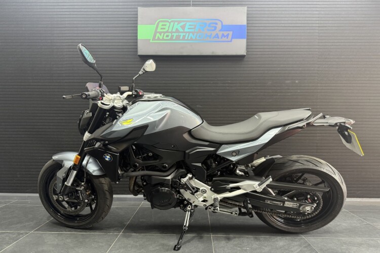 BMW F 900 R