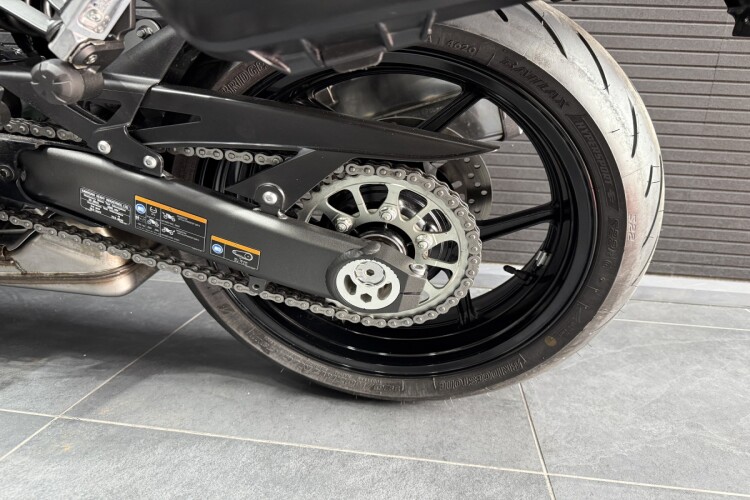 KAWASAKI NINJA 1000SX