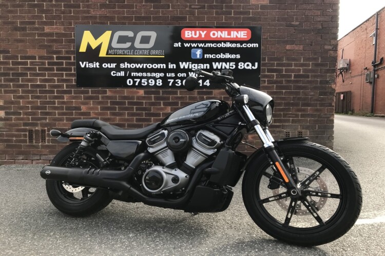 HARLEY-DAVIDSON SPORTSTER