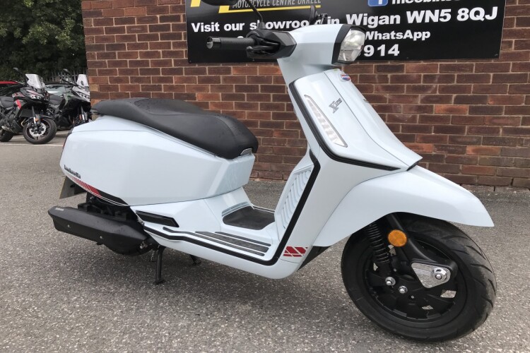 LAMBRETTA X 125