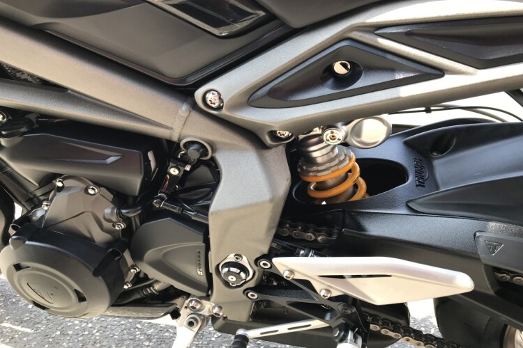 TRIUMPH STREET TRIPLE 765