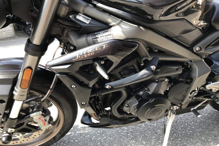 TRIUMPH STREET TRIPLE 765