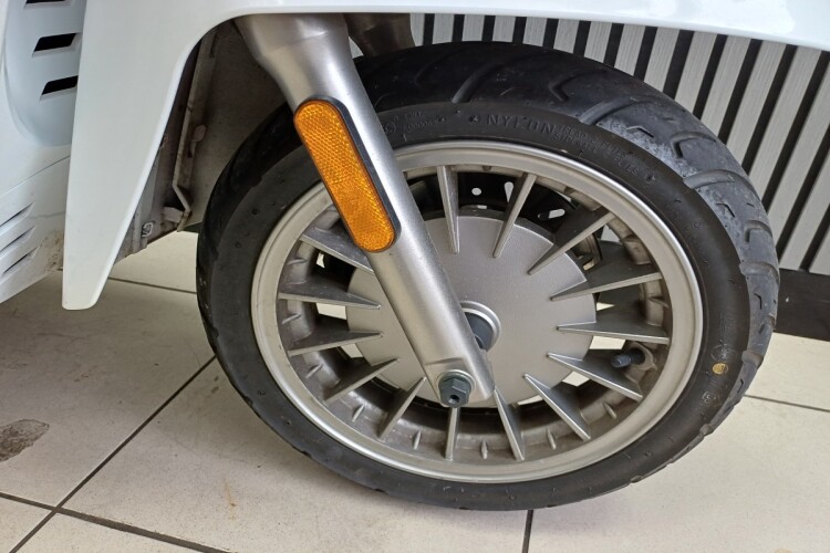 LAMBRETTA V125 SPECIAL