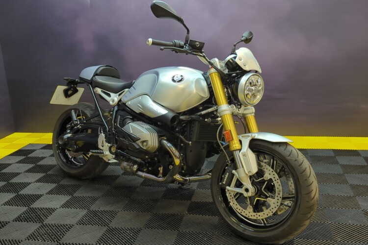 BMW R NINET