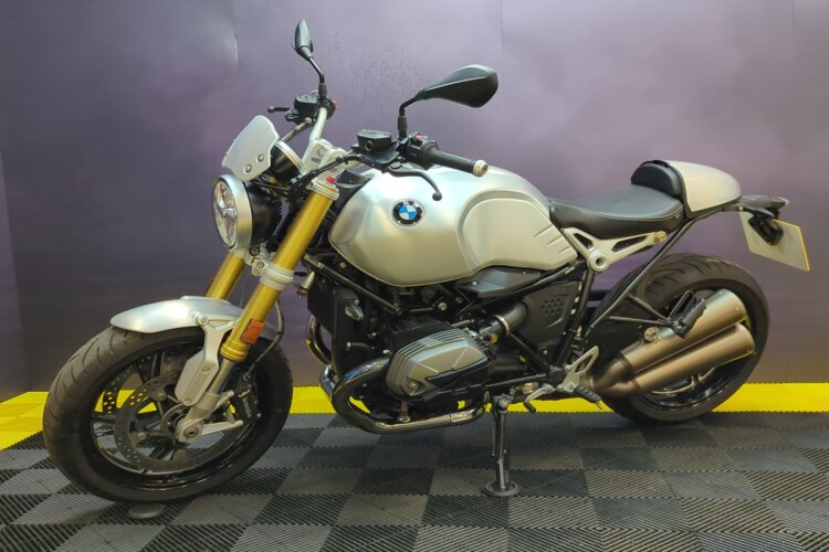 BMW R NINET