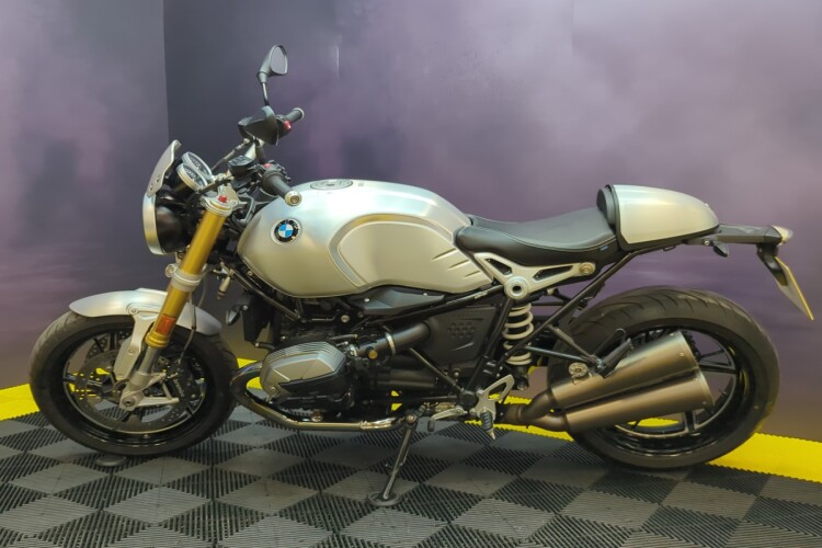 BMW R NINET