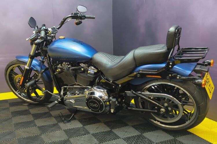 HARLEY-DAVIDSON SOFTAIL