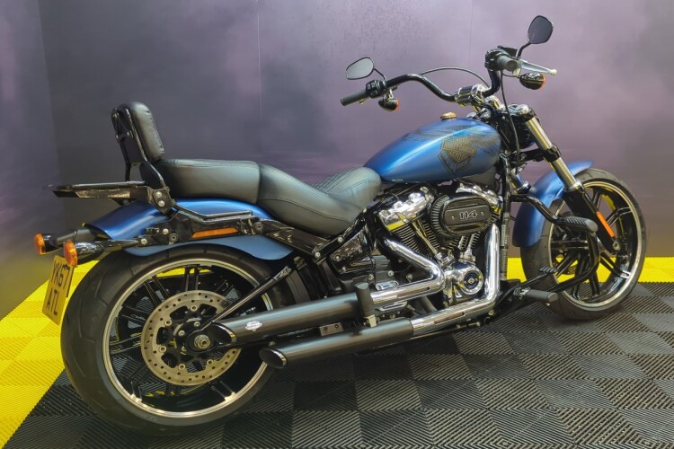 HARLEY-DAVIDSON SOFTAIL