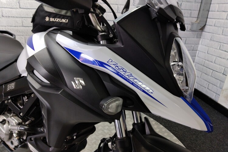 SUZUKI V-STROM 650