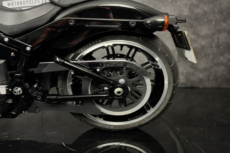 HARLEY-DAVIDSON SOFTAIL