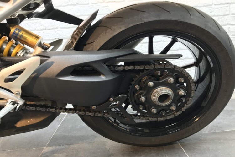 TRIUMPH SPEED TRIPLE 1200