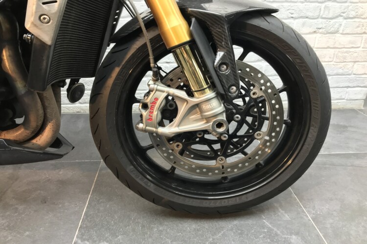 TRIUMPH SPEED TRIPLE 1200