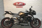 TRIUMPH STREET TRIPLE 765