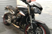 TRIUMPH STREET TRIPLE 765