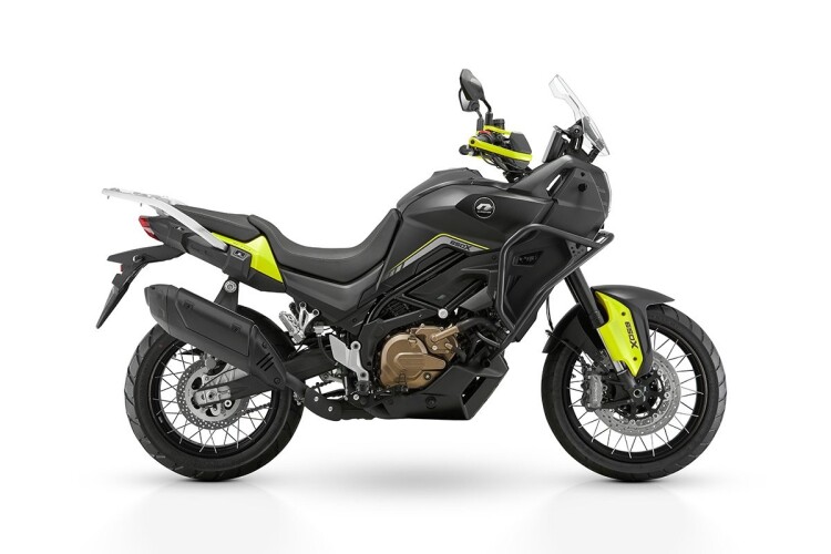 QJMOTOR SVT 650 X
