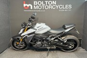 SUZUKI GSX-S1000