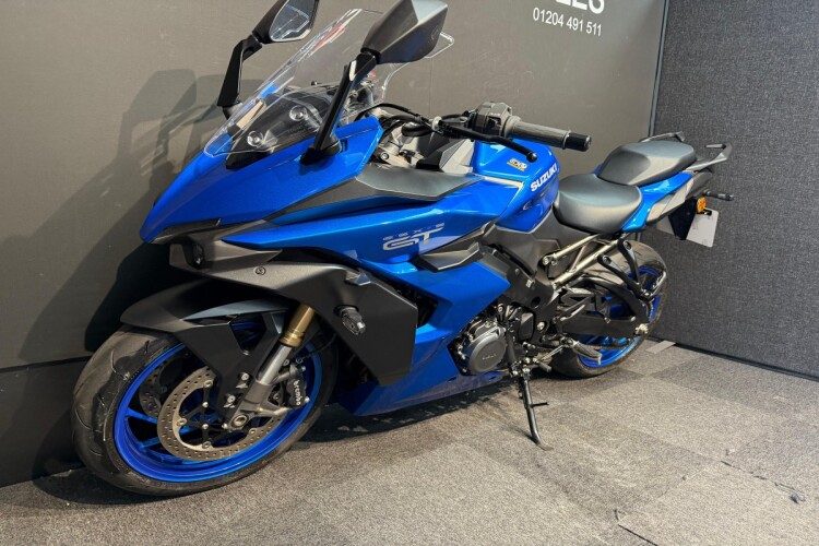 SUZUKI GSX-S1000GT