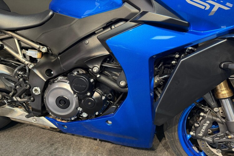 SUZUKI GSX-S1000GT
