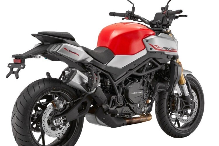 QJMOTOR SRK 900