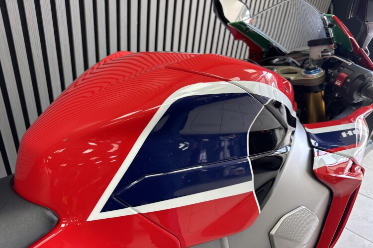 HONDA CBR1000RR FIREBLADE SP