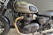 TRIUMPH STREET TWIN