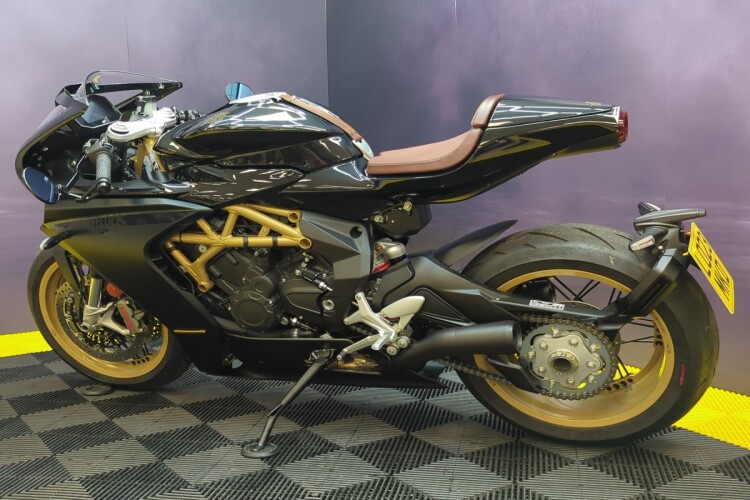 MV AGUSTA SUPERVELOCE