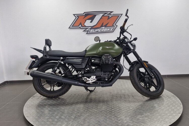 2019 MOTO GUZZI V7, Green