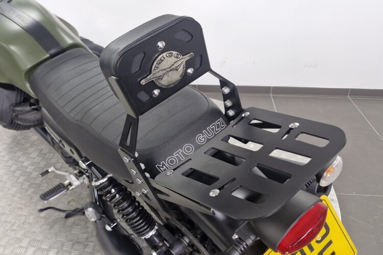 2019 MOTO GUZZI V7, Green - photo 11