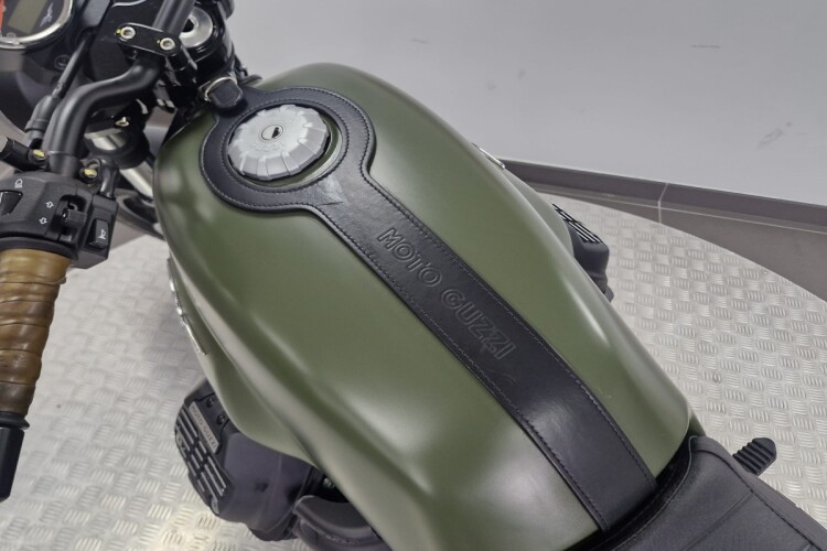 2019 MOTO GUZZI V7, Green - photo 12