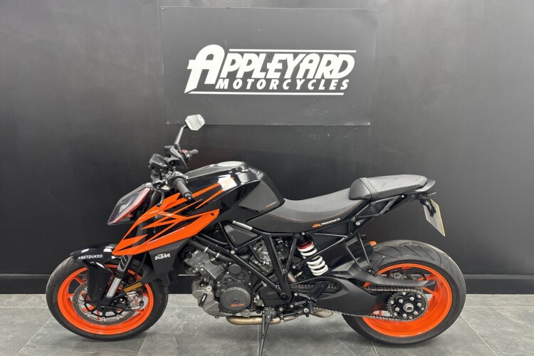 KTM 1290 SUPER DUKE R