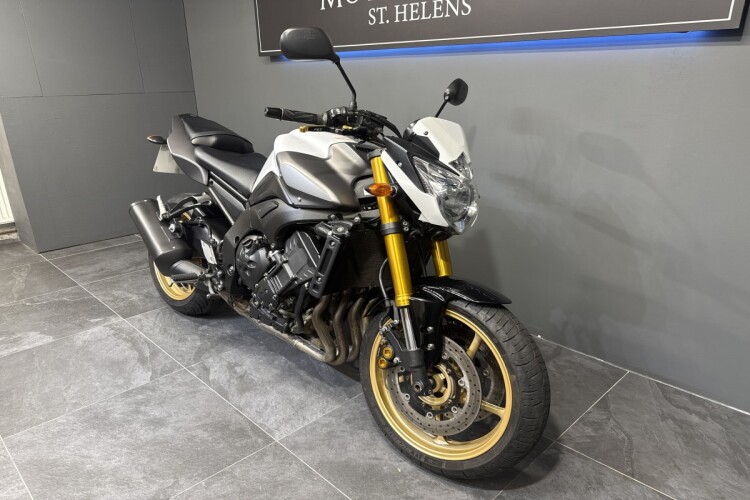 YAMAHA FAZER FZ8