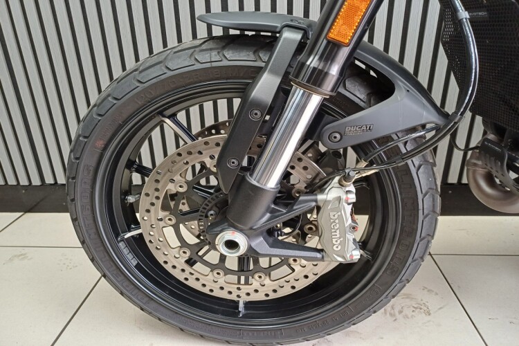 DUCATI SCRAMBLER 1100