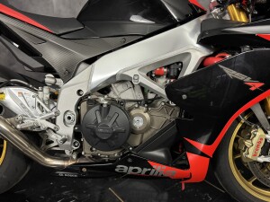 APRILIA RSV4