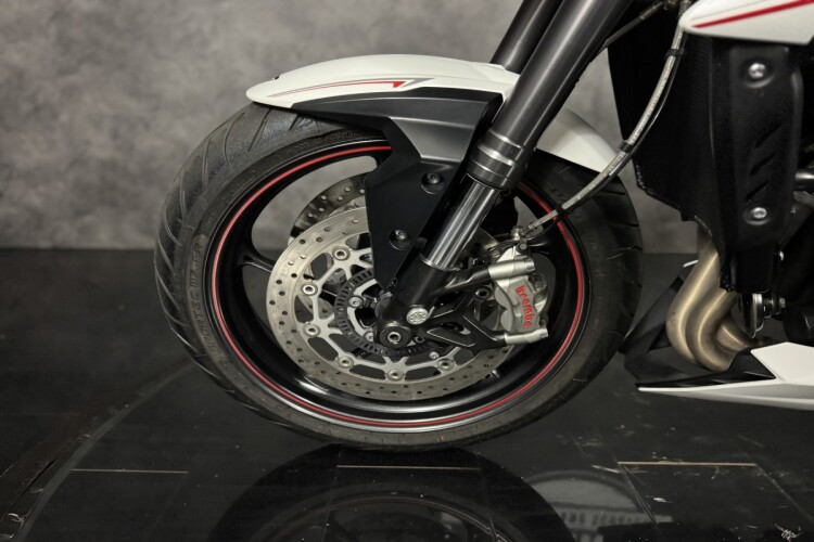 TRIUMPH STREET TRIPLE 765