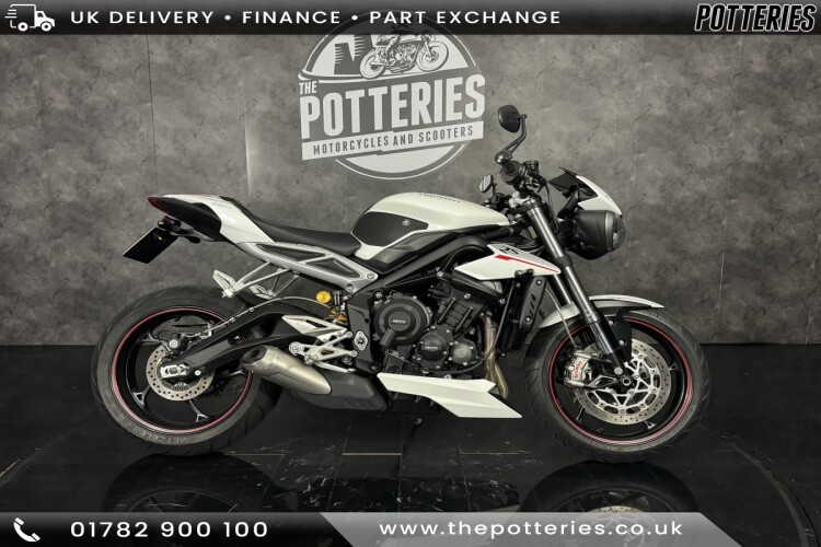 TRIUMPH STREET TRIPLE 765