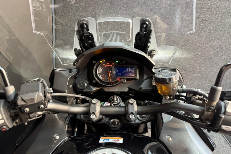 KAWASAKI VERSYS 1100