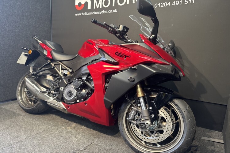 SUZUKI GSX-S1000GT