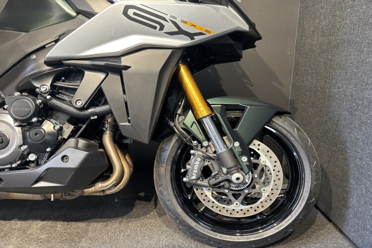SUZUKI GSX-S1000GX +