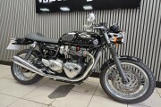 TRIUMPH THRUXTON 1200