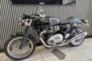 TRIUMPH THRUXTON 1200