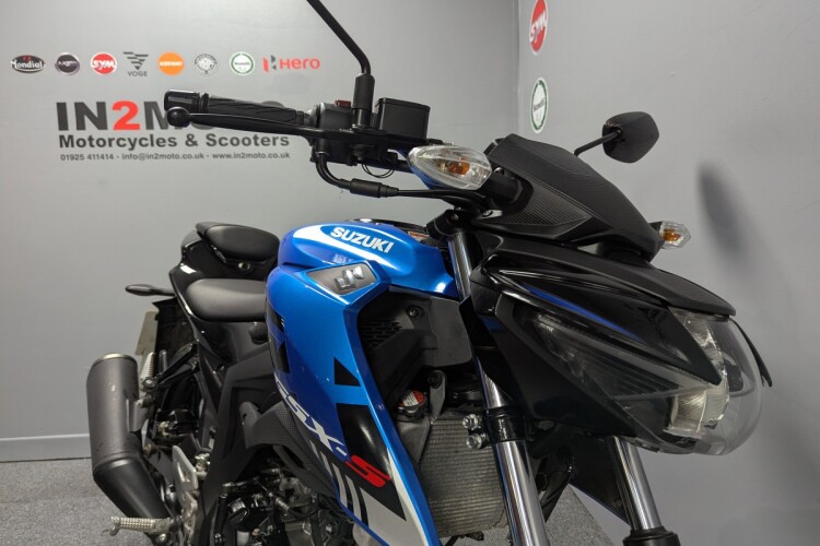 SUZUKI GSX-S125