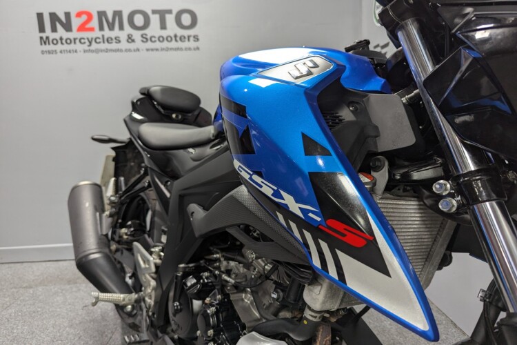 SUZUKI GSX-S125